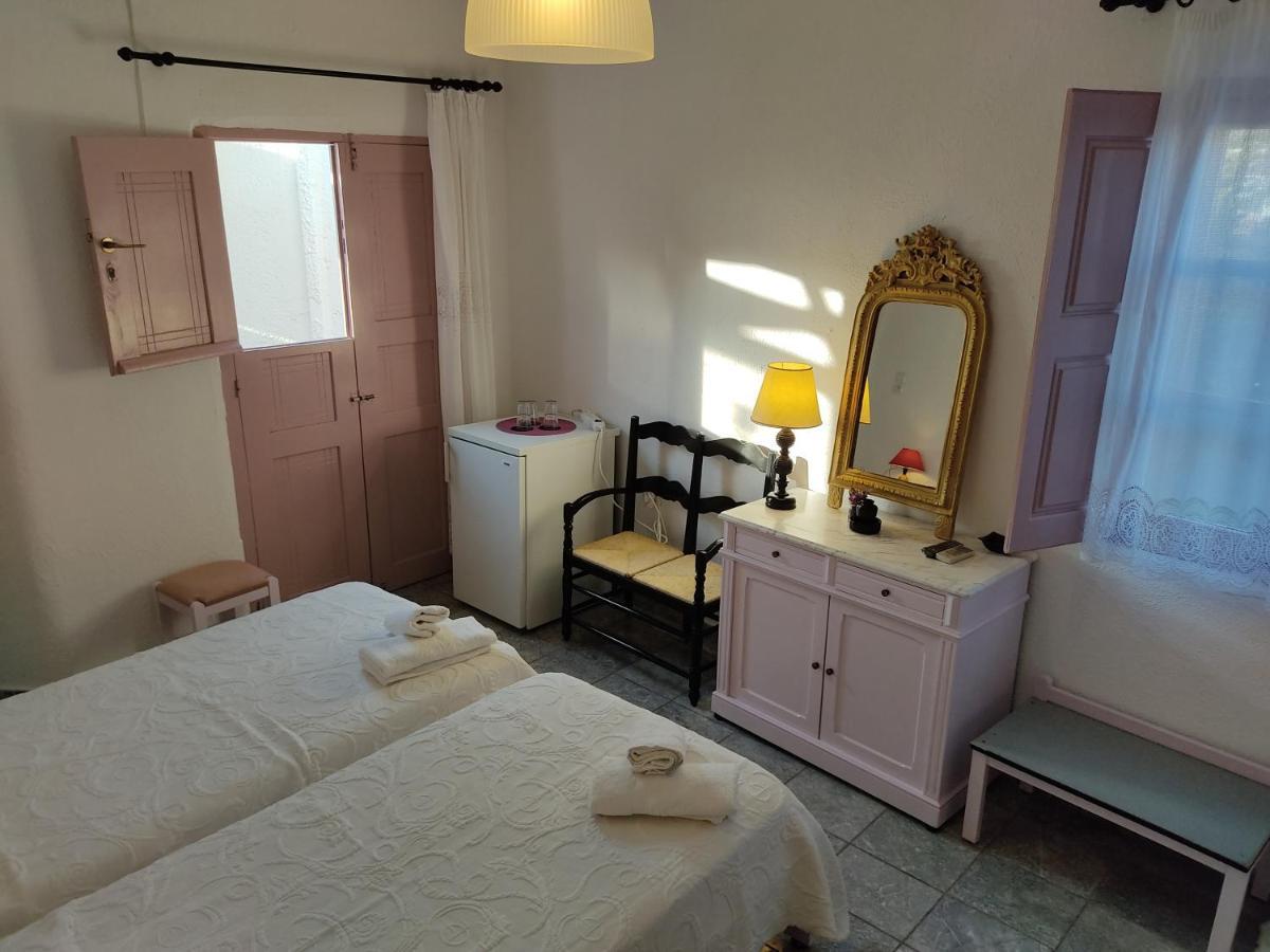 Porto Sikinos Hotel Alopronia Екстериор снимка