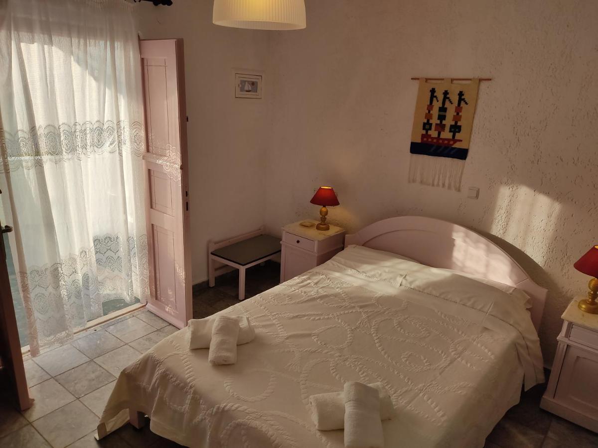 Porto Sikinos Hotel Alopronia Екстериор снимка