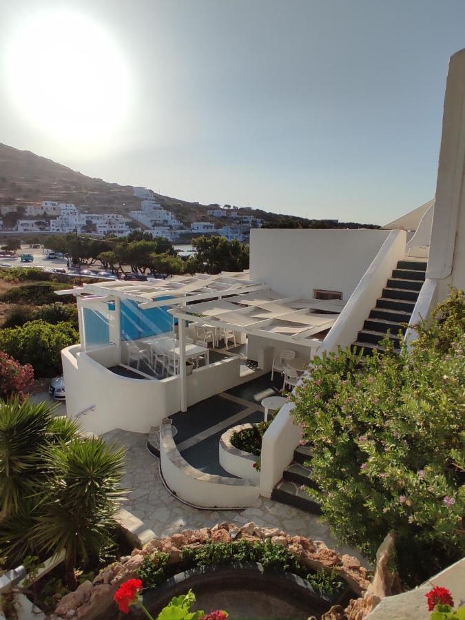 Porto Sikinos Hotel Alopronia Екстериор снимка