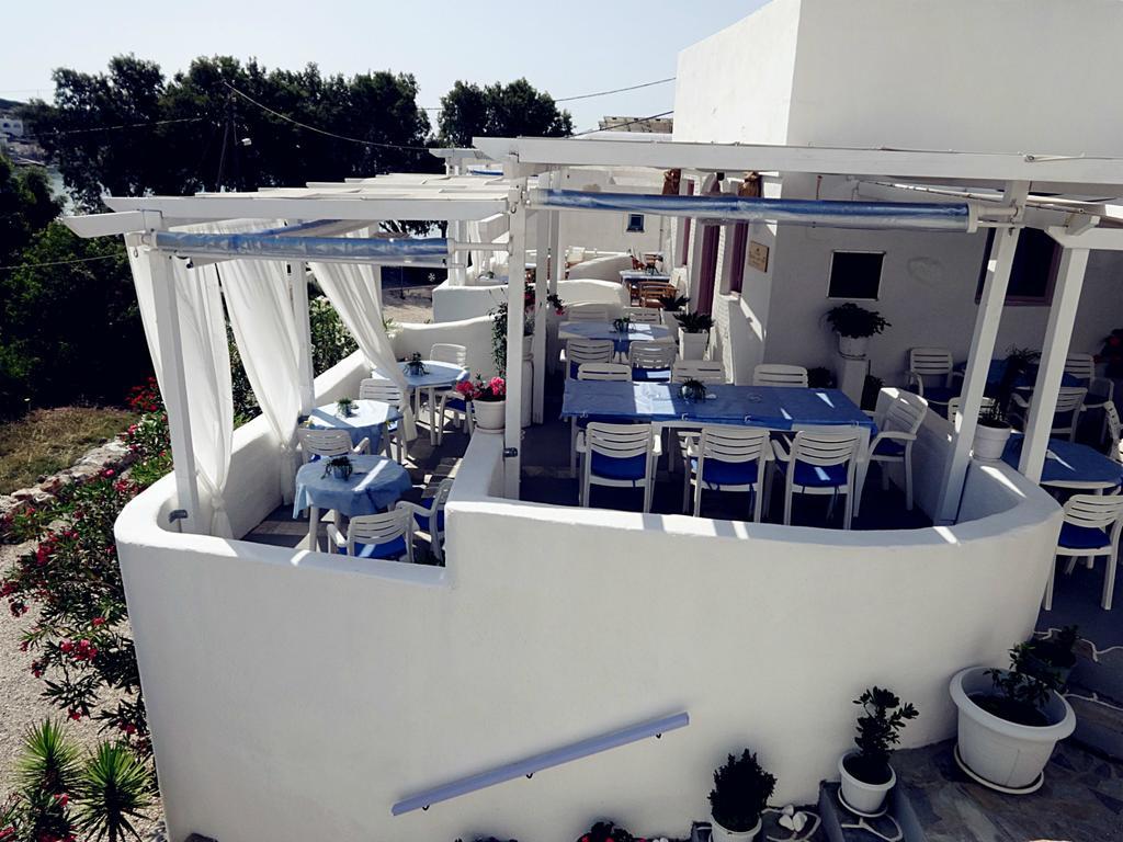 Porto Sikinos Hotel Alopronia Екстериор снимка